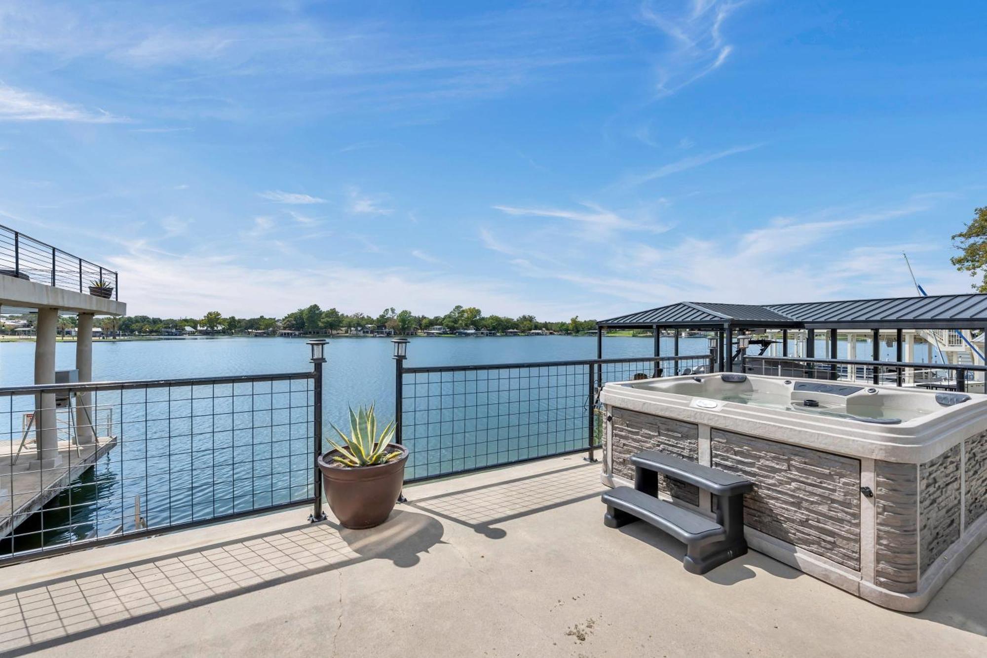 Waterfront House With Boat And Jet Ski Slips And Pet Friendly Villa Marble Falls Exterior photo